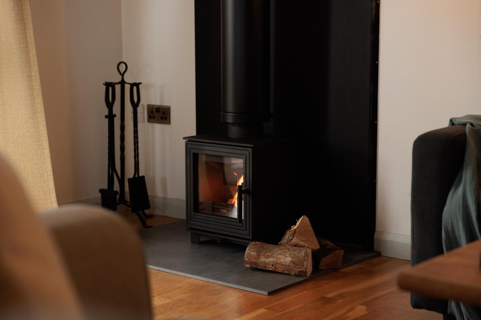 크리스트처치 The Retreat, Waterfront & Log Burner 빌라 외부 사진