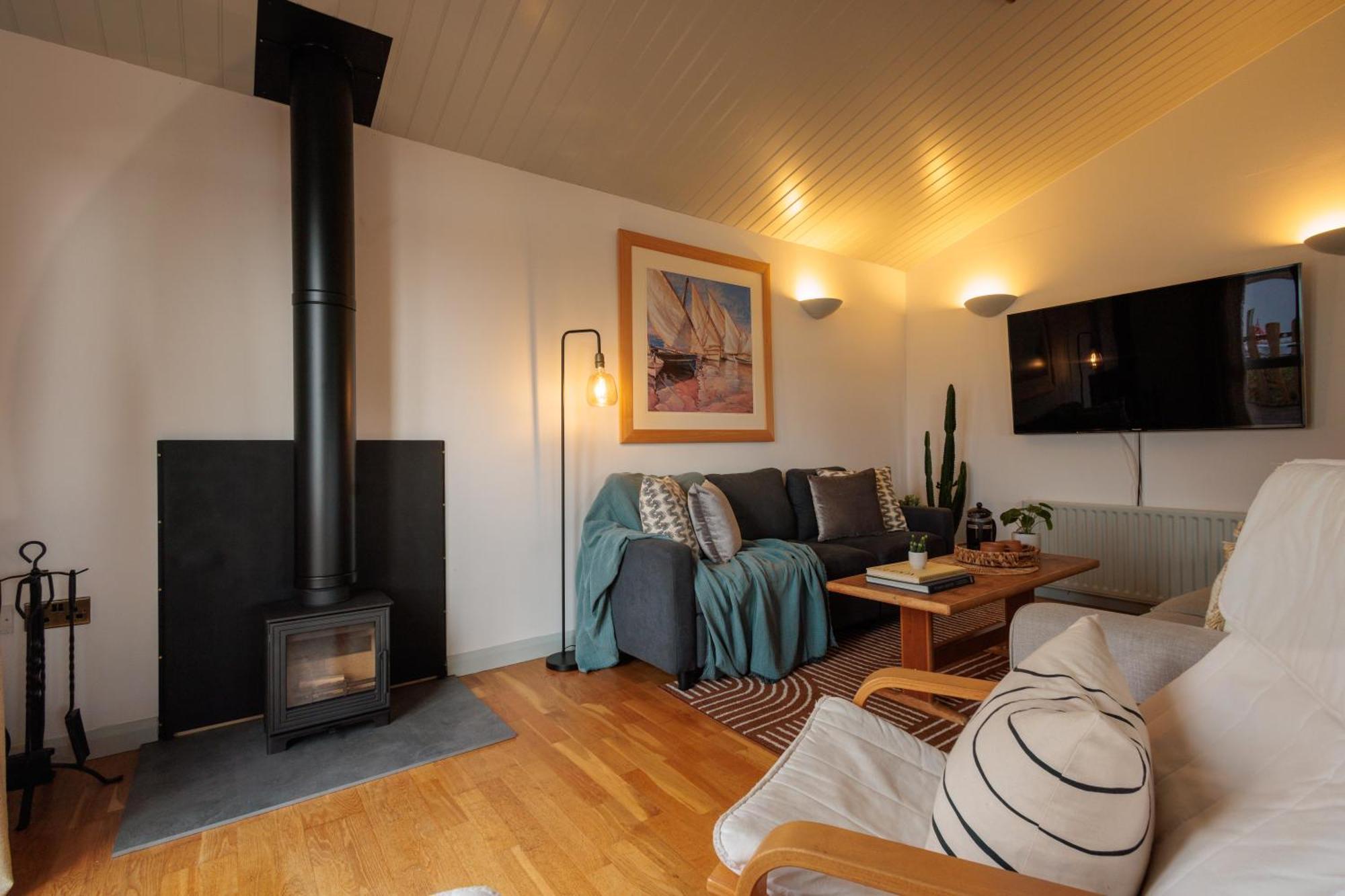크리스트처치 The Retreat, Waterfront & Log Burner 빌라 외부 사진